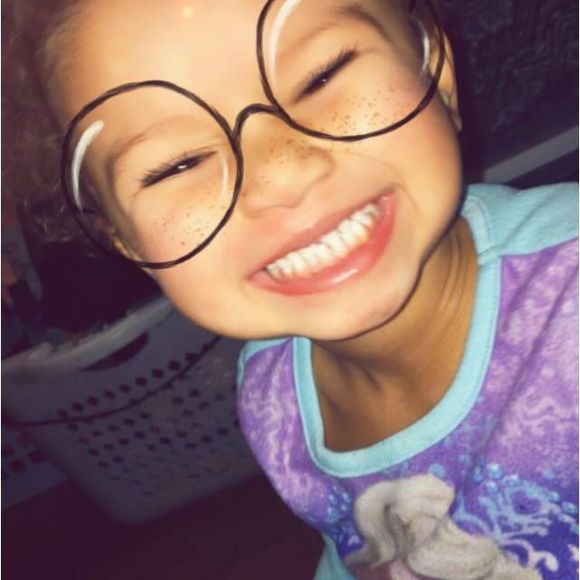 Meet your Posher, Danielle - Picture 1 of 1